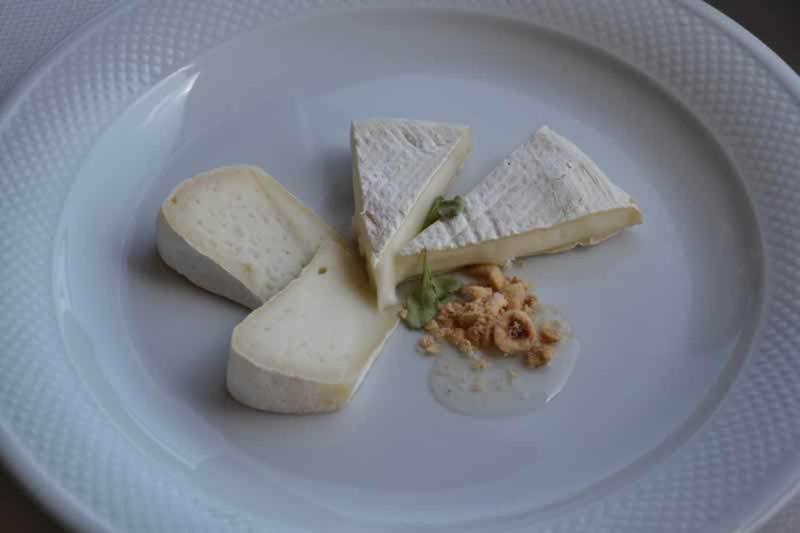 Gasthaus Trattoria Del Bivio Cerretto Langhe Exterior foto